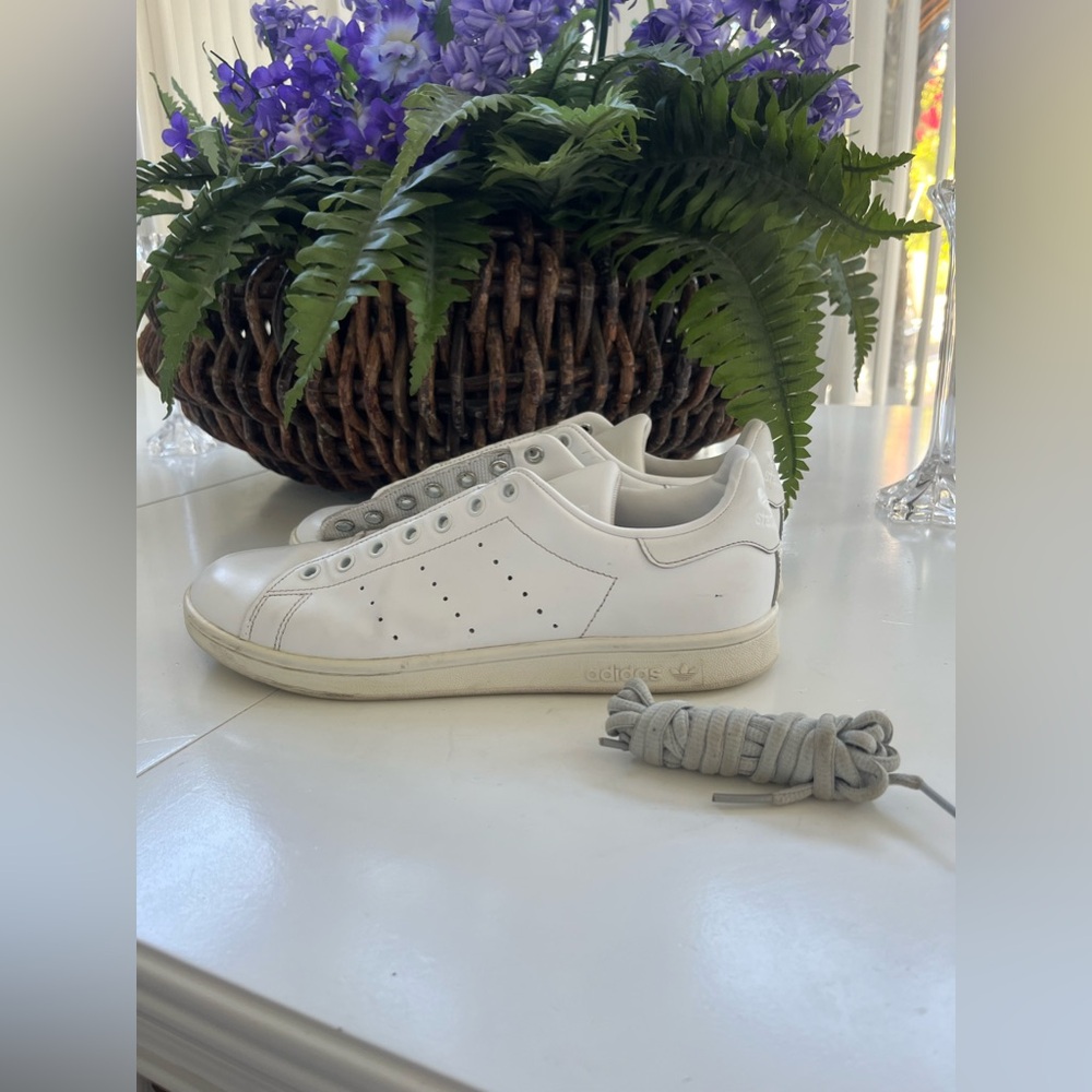 ADIDAS Stan Smith White Leather Shoes Men’s Size 9 S75104